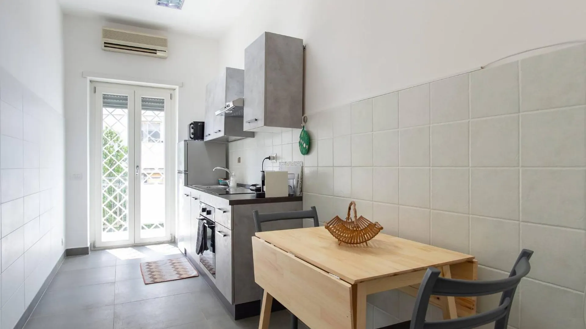Isola Di Arturo Apartment Rome 0*,  Italy